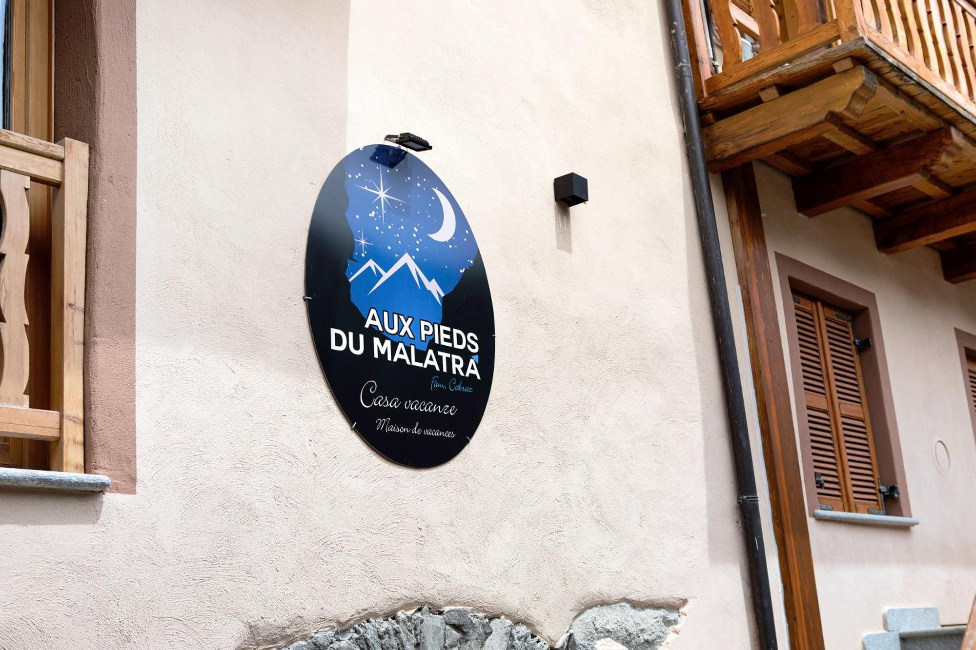 Aux Pieds Du Malatra' 1 Apartamento Saint-Rhemy-En-Bosses Exterior foto